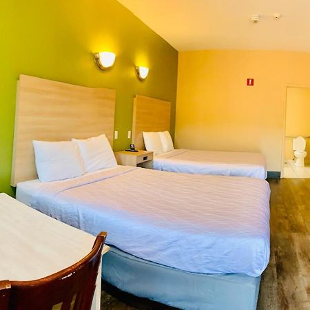 Rusk Weston Inn & Suites المظهر الخارجي الصورة