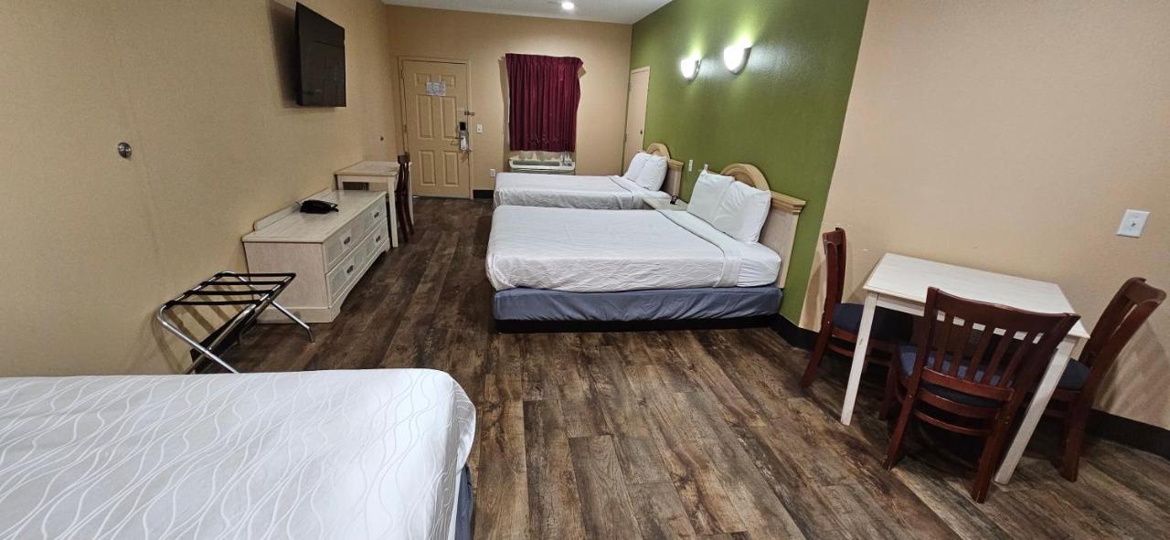 Rusk Weston Inn & Suites المظهر الخارجي الصورة