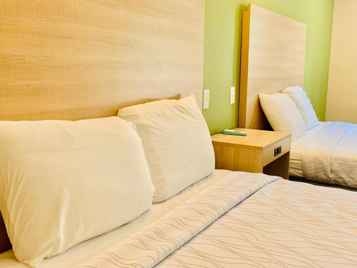 Rusk Weston Inn & Suites المظهر الخارجي الصورة