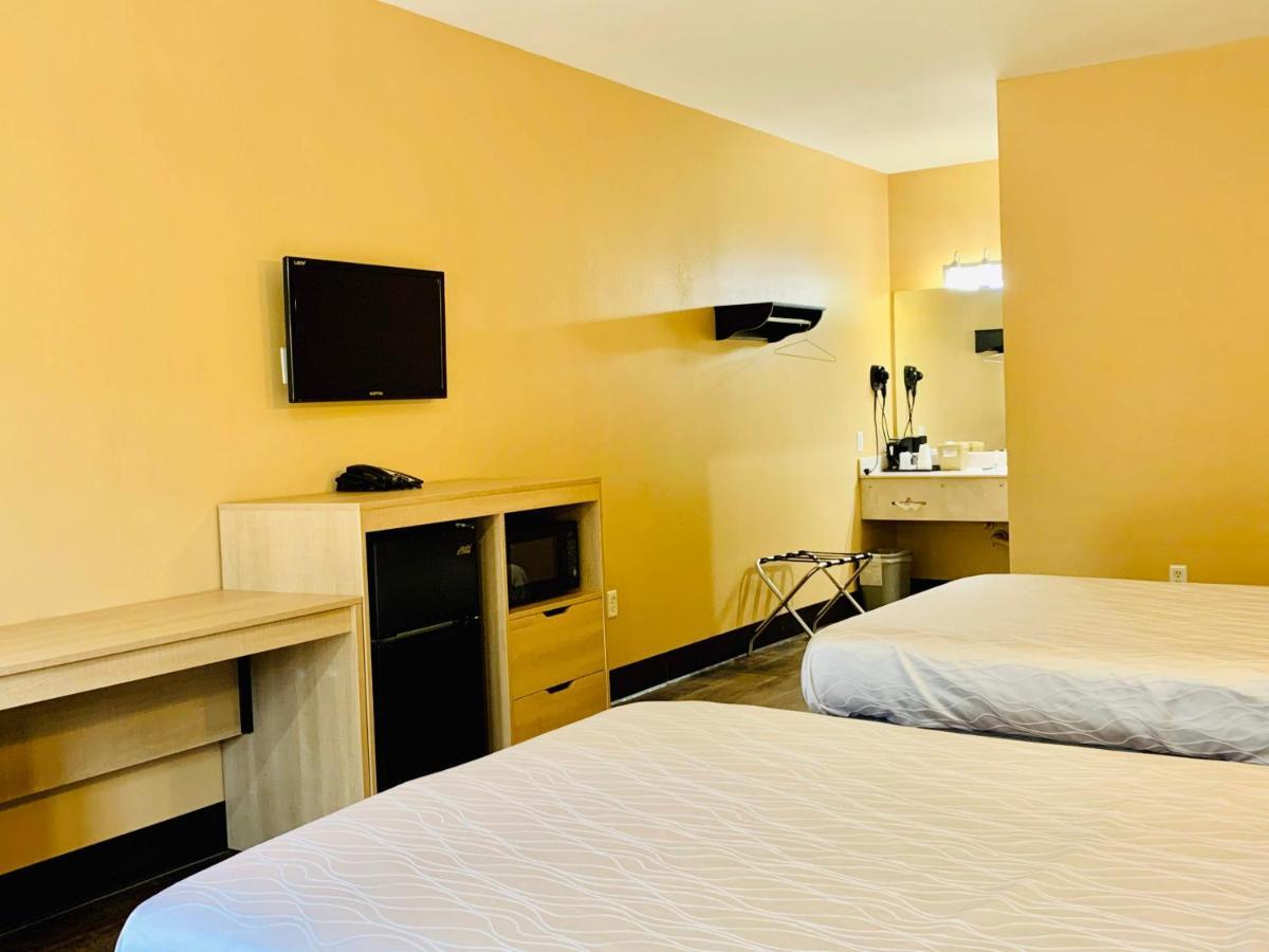 Rusk Weston Inn & Suites المظهر الخارجي الصورة