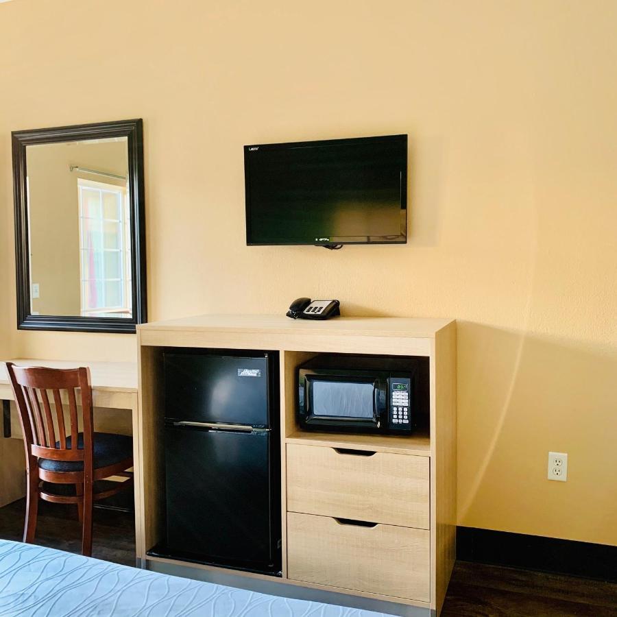 Rusk Weston Inn & Suites المظهر الخارجي الصورة