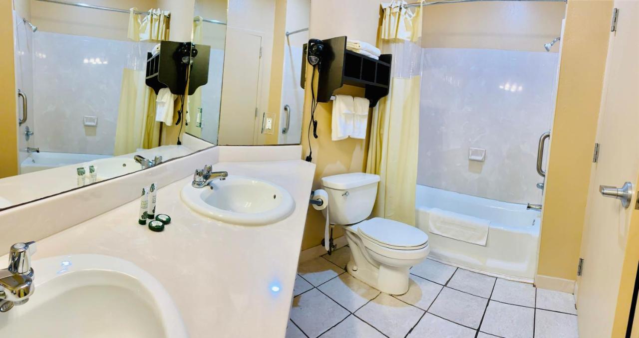 Rusk Weston Inn & Suites المظهر الخارجي الصورة