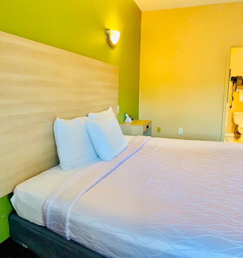 Rusk Weston Inn & Suites المظهر الخارجي الصورة