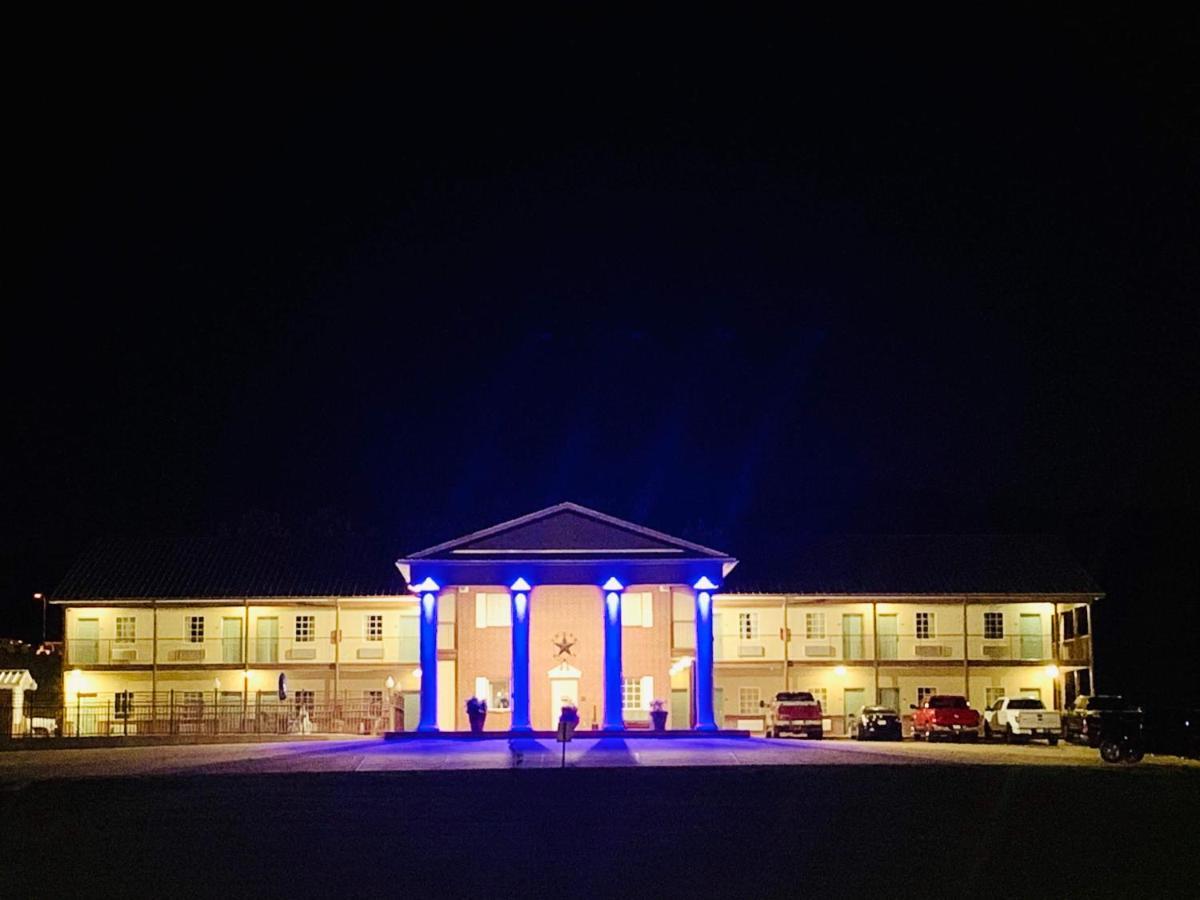Rusk Weston Inn & Suites المظهر الخارجي الصورة