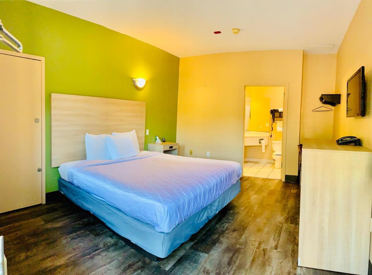 Rusk Weston Inn & Suites المظهر الخارجي الصورة